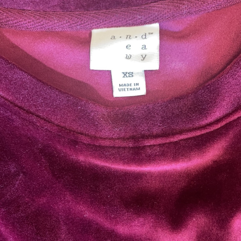 Velvet top - Picture 2 of 3